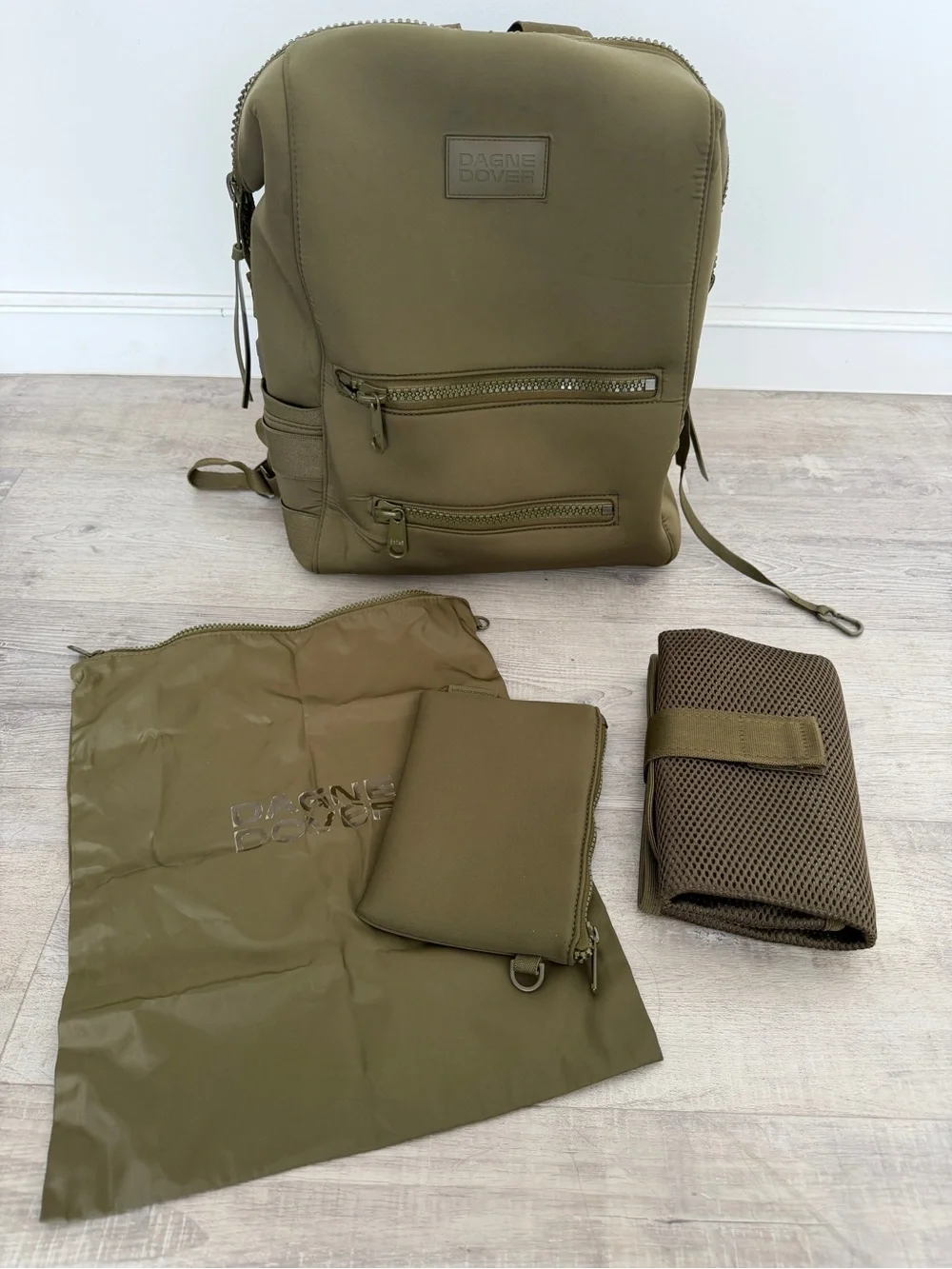 Dagne Dover classic neoprene